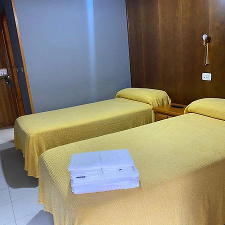 Hostal Los Valles Bielsa Buitenkant foto